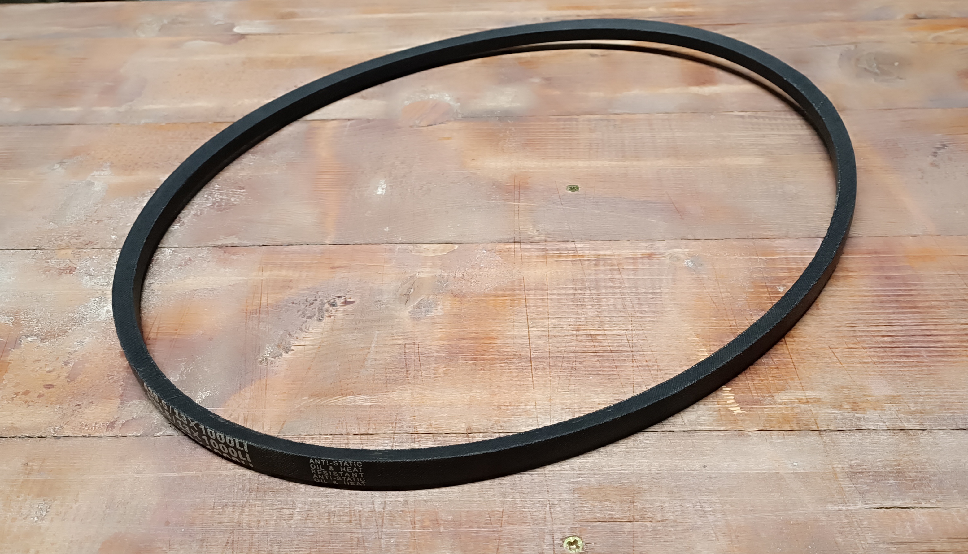 13 x 8 x 1800 Li / klassischer Keilriemen 13 x 8 x 1800 Li / klassischer Keilriemen